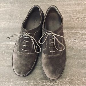 NEW Vince Norris Grey Suede Sneakers, size 8